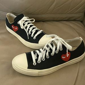 Converse Play Men’s 10/Women’s 12 excellent condition